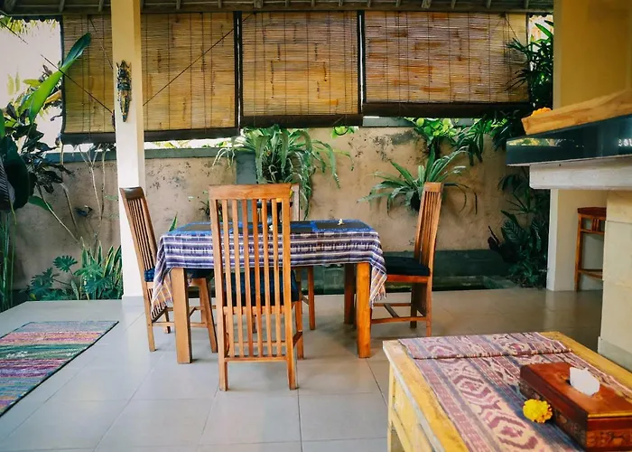 Villa Rumah Karda *